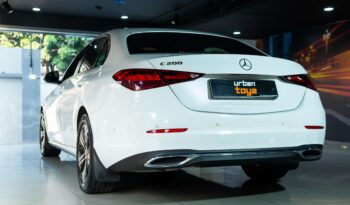 
									Mercedes-Benz C-Class C 200 full								