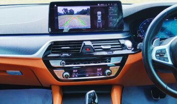 
									BMW 5 Series 530i M Sport full								