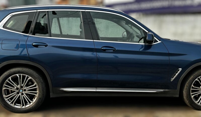 
								BMW X3 xDrive 20d Luxury Line full									