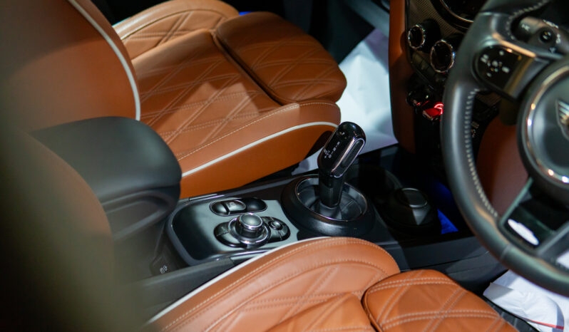 
								Mini Countryman Cooper S JCW Inspired full									
